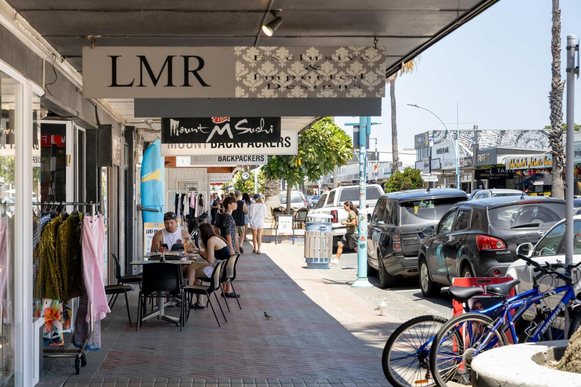 Oceanside Bliss - Absolute Beachfront - Uninterrupted Ocean Views With Pool Apartment Mount Maunganui Bagian luar foto